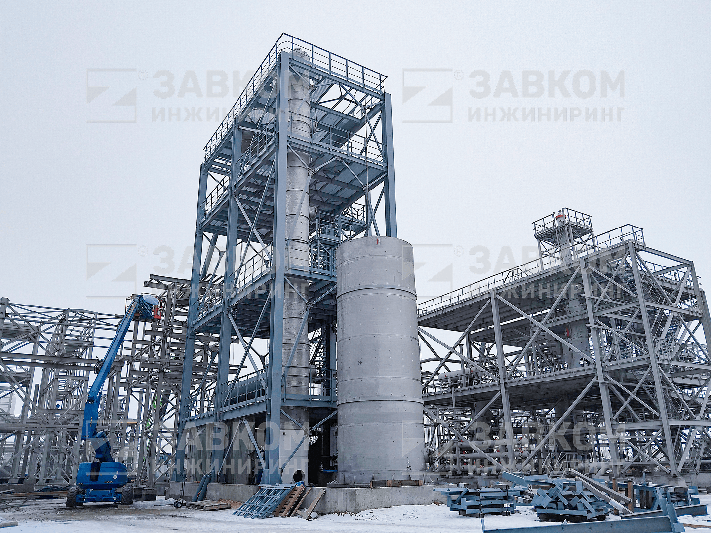 Installation of an amine purification unit from ZAVKOM-ENGINEERING for an industrial alcohol production Plant