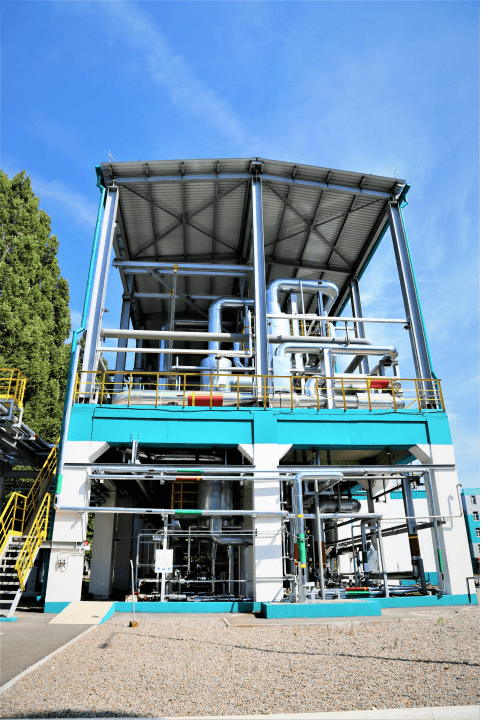 A LTF plant based on an evaporator for purifying waste water from the production of thermoplastic elastomers from lithium ions.